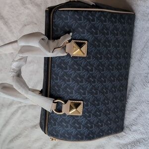 Michael Kors Signature Bag. New.